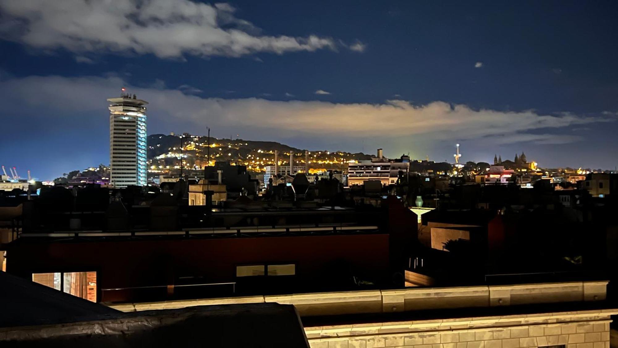 With Terrace Apartment *